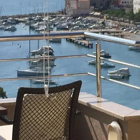 Dinka Vip Apartament