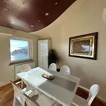 Dinka Vip Apartment *