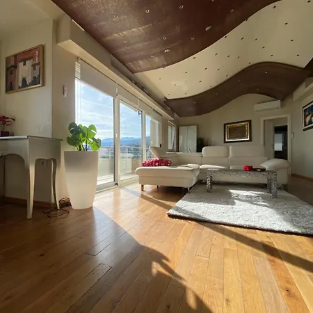 Dinka Vip Apartamento *