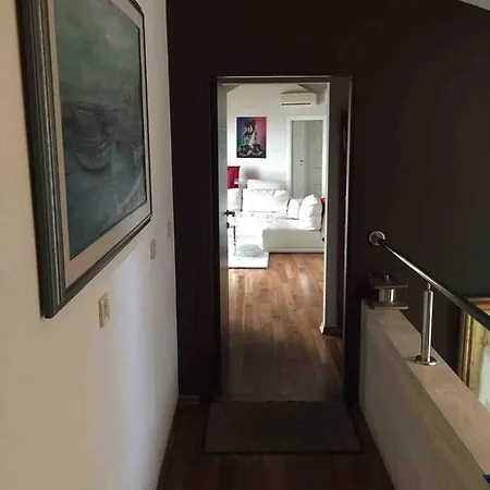 Dinka Vip Apartament