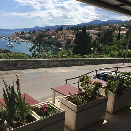 Dinka Vip Apartament